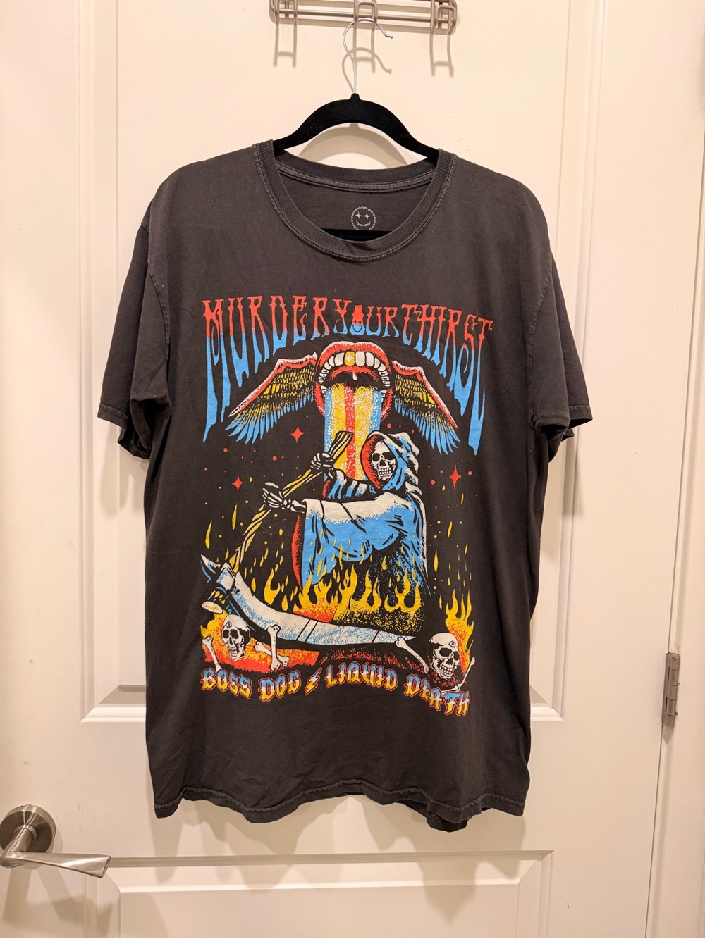 Liquid Death x Broken
Promises T-Shirt Size Large Black Murder Your Thirst